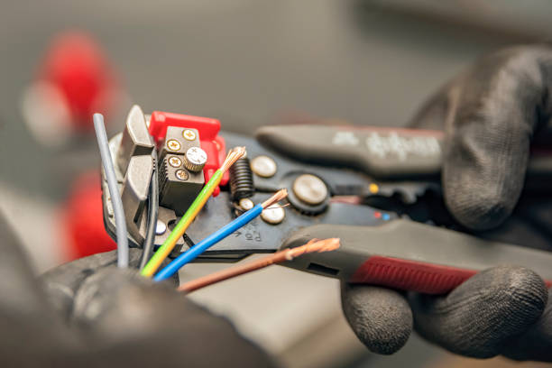 Best Local Electrician Companies  in Chieand, FL